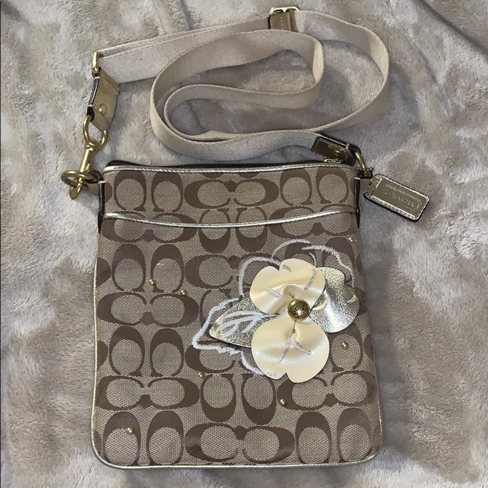 coach crossbody/shoulder purse